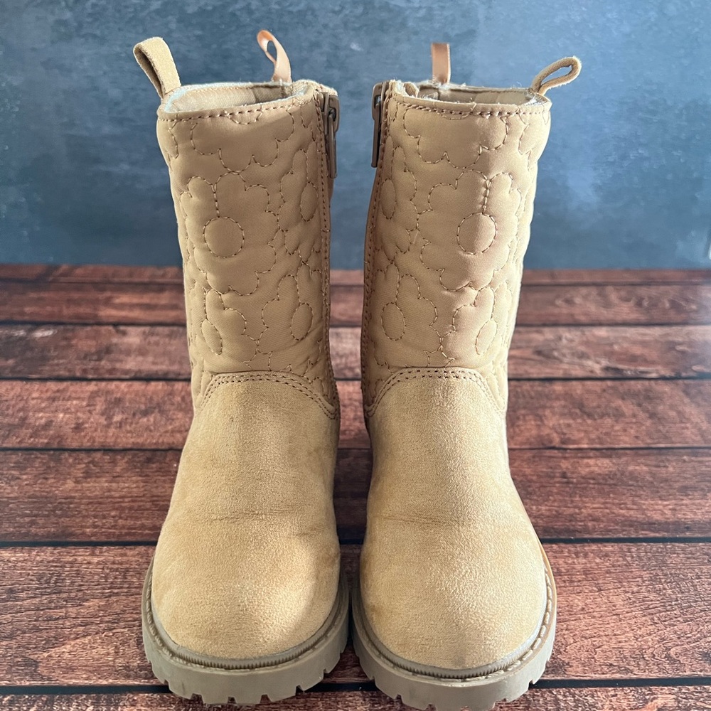 Old Navy Tan Quilted Kids Boots